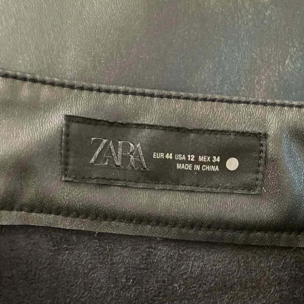 Zara High-Waist Faux Leather Washed Effect Bootcut Cropped Pants ZW Collection